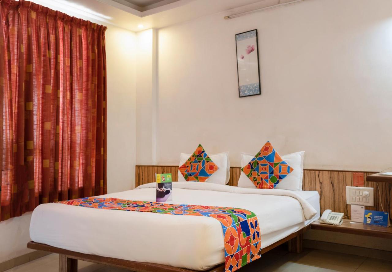 Oyo 24197 Saptaruchi Hotel Pimpri-Chinchwad Екстериор снимка