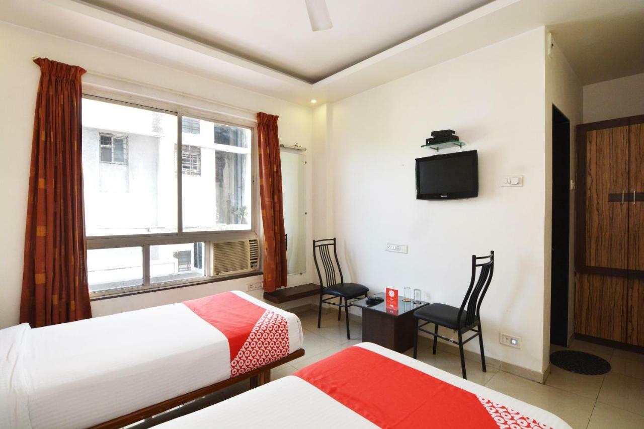 Oyo 24197 Saptaruchi Hotel Pimpri-Chinchwad Екстериор снимка